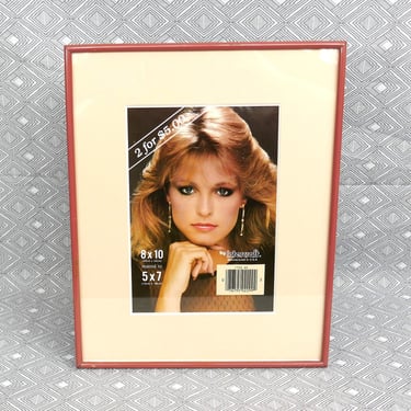 Vintage Picture Frame - Muted Dark Country Pink Painted Metal - 1986 Intercraft - Holds 5" x 7" with mat, or 8" x 10" Photo - 8x10 w/ Glass 