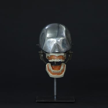 1920's Dental Phantom with Unique Jaw Teeth Set