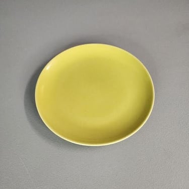 Russel Wright Iroquois Casual China Chartreuse Dinner Plate 