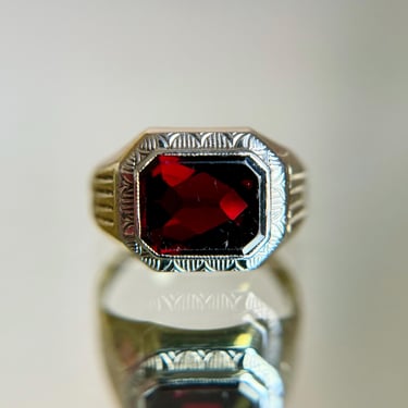 Antique Art Deco 10K Yellow & White Gold Garnet Signet Ring Unisex Sz ~8.25 3.2g 