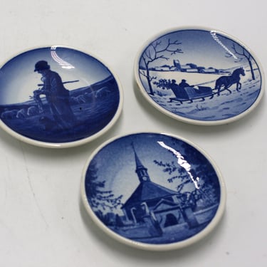 vintage Royal Copenhagen small wall plates made in Denmark 