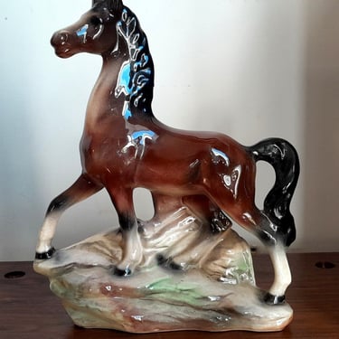 Mid century vintage 1950s glazed porcelain Maddux or Lane horse TV table lamp 