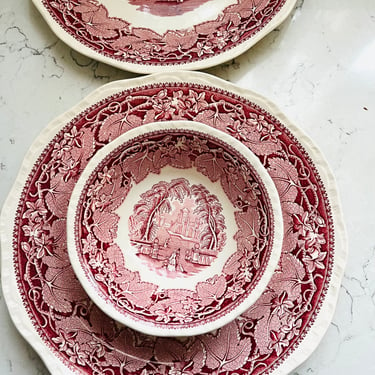 Rare 3 Piece Franciscan Pink Vista Bowl and Dinner Plates - Scalloped Edges English Ironstone Franciscan Made in England by LeChalet