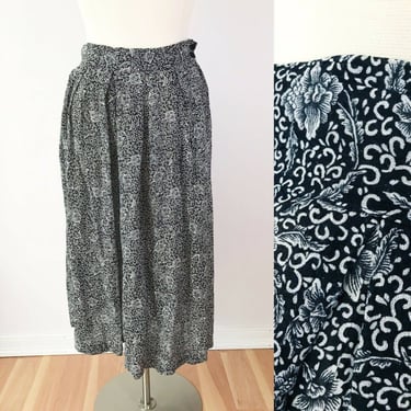 SIZE 18 / 1X Vintage AKF Woman Blue And White Floral Rayon Gauze Culottes Side Pocket Pant 18 