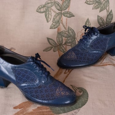 1940s Shoes - Size 7 D - Classic Late 30s/Early 40s Lace Up Wingtip Oxfords in Navy Blue Leather and Mesh 