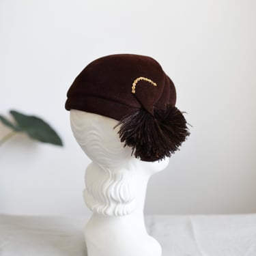 1950s Brown Pompom Casque Hat 