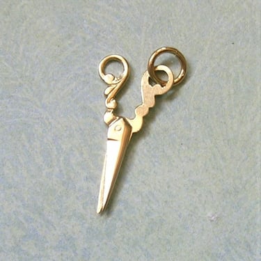 Vintage 14K Gold Scissors Charm, Old Gold Scissors Charm, Unusual Vintage Charm (#4199) 
