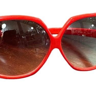 Alfa 70s Red Oversize Sunglasses