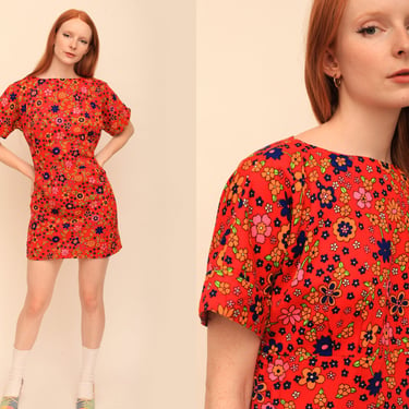 Vintage 1970s 70 Red Technicolor Psychedelic Floral Mini Dress 