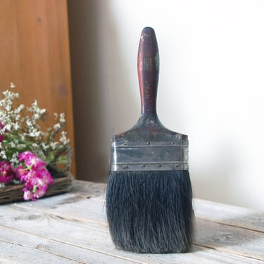 Vintage paintbrush / wood handle paintbrush / painters brush / rustic aged patina brush / rustic farmhouse decor / nylon bristles 