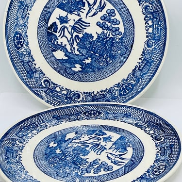 Vintage Pair of Royal China Blue Willow Ware Vintage Luncheon Plates 9" -- Replacement China- Chip Free Nice Condition 