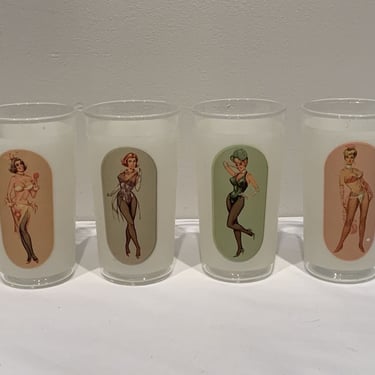 4 Nude Pin-up girls through keyhole barware, Burlesque drinkware, retro kitchen decor, retro bar decor, 60s kitchen decor, retro gifts 