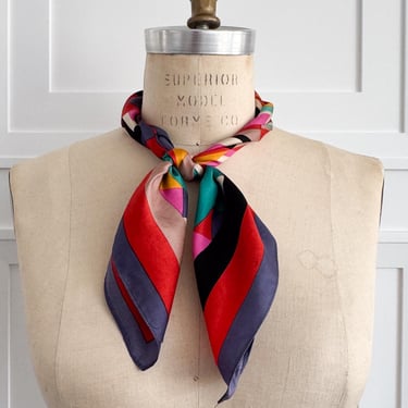 Vintage Scarf Liberty of London Neckerchief Red Vintage Square Headscarf Yellow Green Scarf for Handbag Scarf Hair Tie for Neck Scarf 