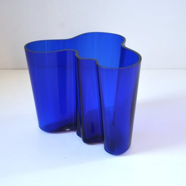Vintage Large Cobalt Blue Aalto Vase by Alvar Aalto for Iittala, Dated 1995 