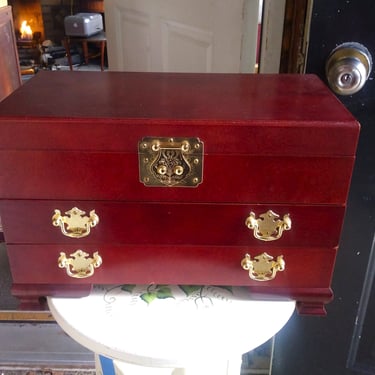 VINTAGE Oriental Jewelry Box// Rosewood Jewelry Box// Wood and Brass Jewelry Box// Gift for Her// Gift for Him 