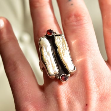 Vintage Sterling Silver Mother Of Pearl Red Ruby Accent Ring, Bohemian Modernist Statement Ring, 925 Artisan Jewelry, Size 7 US 