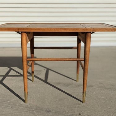 Lane Mid Century Walnut And Brass Drop Leaf Side End Table, Mid Century Modern |Vintage Side / Tea Table | 1960s | MCM | Retro | Postmodern 