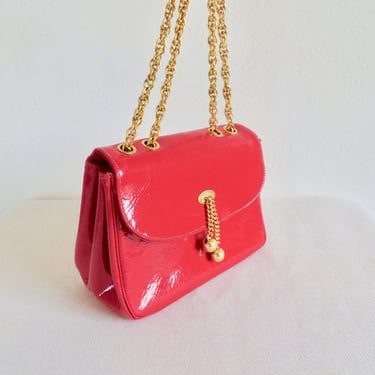 Vintage 1960's Red Patent Leather Bag Purse with Gold Double Chain Handle Strap Mod Style 60's Handbags Spring Summer 