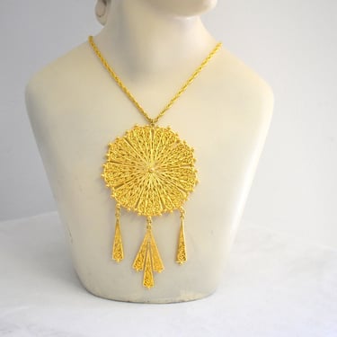 1960s/70s Gold Filigree Circle Pendant and Chain Necklace 