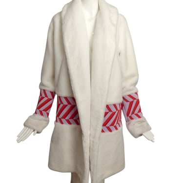 ONAIR- 2018 NWT White & Red Faux Fur Coat, One Size