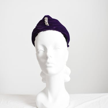 1940s Purple Velvet Hat 