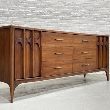 SCULPTED Mid Century MODERN CREDENZA / Long Dresser by Kent Coffey Perspecta, c. 1960's 