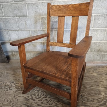 Antique Mission Style Oak Rocking Chair 25.75" x 37.5" x 32"