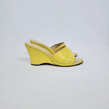 1960's Pale Yellow Leather Starlights Wedge Sandal Shoes I Sz 6 I 3.5" Heel I Open Toe 