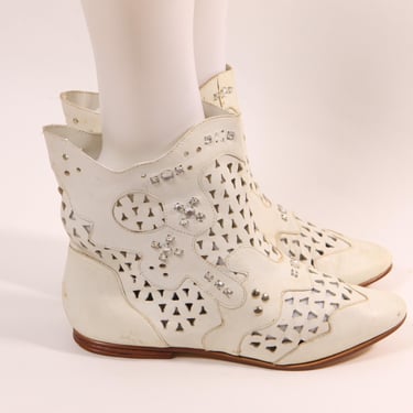 1980s White Leather Bedazzled Rhinestone Slip On Cowgirl Ankle Boots by Q-Thrill -Size 6 1/2 