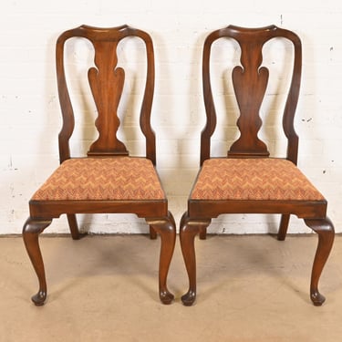 Henkel Harris Queen Anne Solid Mahogany Side Chairs or Dining Chairs, Pair