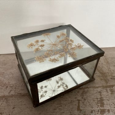 Vintage Leaded Glass Trinket Mirror Box With Queen Anne's Lace, Small Jewel Box, Ring Earring Storage, Represents Beauty, Safety Sanctuary 