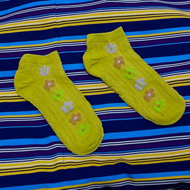 Mustard Daisy Chain Socks