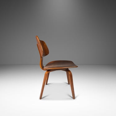 Mid-Century Modern Bentwood Desk Chair / Dining Chair in Walnut by Thonet, USA, c. 1970s 