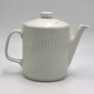 vintage Johnson Bros individual teapot Athena 