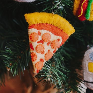 Felt Pizza Ornament