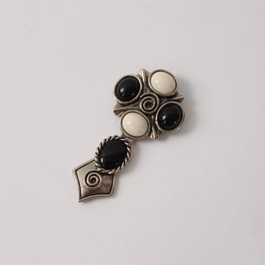 Vintage Black & White Cabochon Brooch