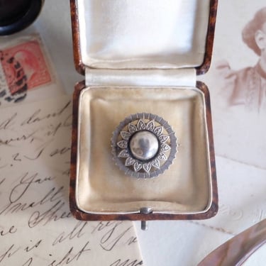 A Victorian Silver Target Brooch 