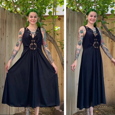 Vintage 1990’s Black Nightgown with Lace Front 