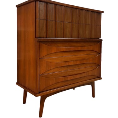 Free Shipping within continental US -   Vintage Mid Century Modern Solid Walnut Five Drawer Dresser With Solid Wood Bentwood Handles 