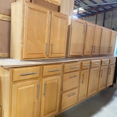 13 Piece Set of Blonde Kitchen Cabinets with Bar Pulls