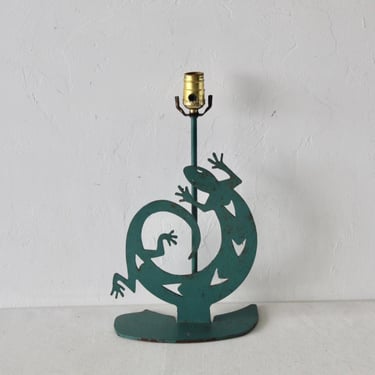 Brutalist Metal Green Iguana Table Lamp Vintage 