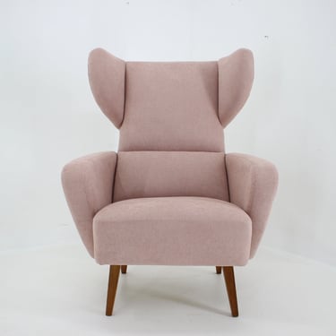 1960s Wing Chair, Czechoslovakia / Pink colour / Mid-century / Vintage Chair / 