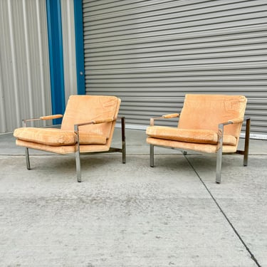 1970s Mid Century Chrome Lounge Chair by Milo Baughman for Thayer Coggin - Set of 2 