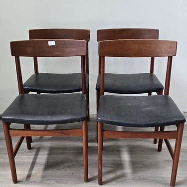 Set of 4 Teak Dining Chairs