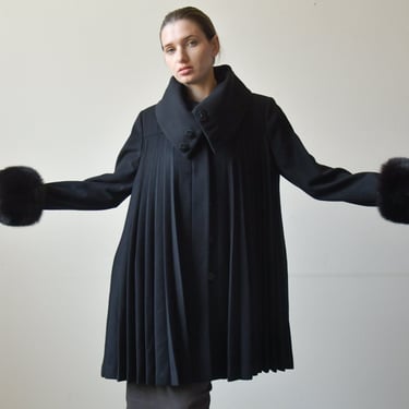 3301o / black pleated wool cashmere coat 