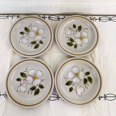 Vintage Magnolia Stoneware Small Plates Set of 4 Side Dessert Bread Salad Plate Mid Century Floral 70s 1970s 