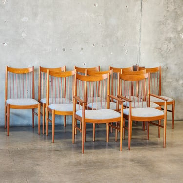 Set Of 10 Sibast Furniture Model 422 Spindle Back Dining Chairs By Arne Vodder