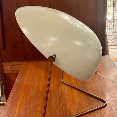 Mid-Century Modern Gerald Thurston Cricket Lamp with Diffuser for Lightolier