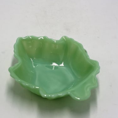 vintage Jadeite Green leaf Bowl 