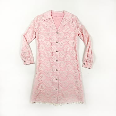 1960s / 70s Pastel Pink Lace Shift Dress / White Lace Overlay / Long Sleeves / Shirt Dress / Motown / Twiggy / Mod / Scalloped Hem / Medium 